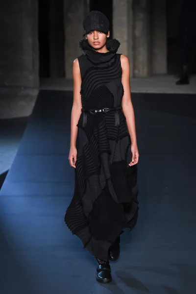 Look 20